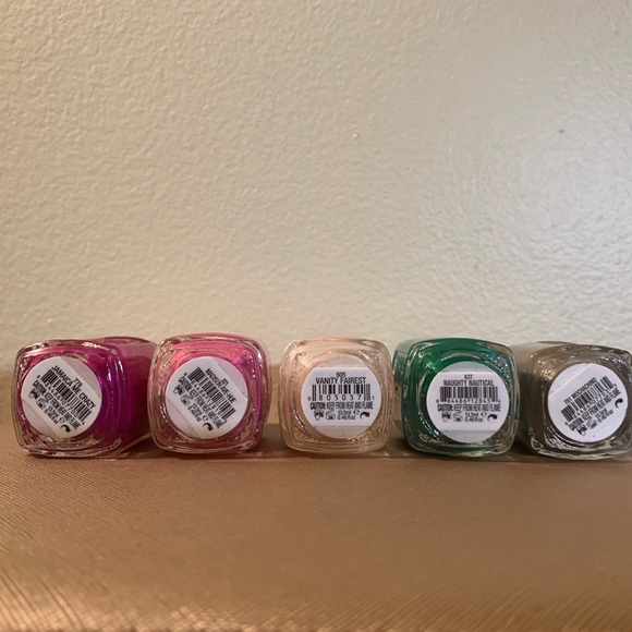 Essie Bundle: Shimmers & Glitters - Picture 2 of 2